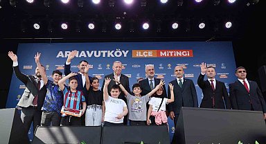 Cumhurbaşkanı Erdoğan: "Kimsenin itiraf edemediği kirli pazarlıkların döndüğü bir seçim süreci yaşıyoruz"