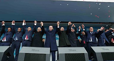 Cumhurbaşkanı Erdoğan: "Türkiye bugüne kadar ne çektiyse zübük siyasetçi tiplerinden çekmiştir"