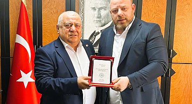 Denizli Esnaf ve Sanatkarlar Odaları Birliğinden teşekkür plaketi