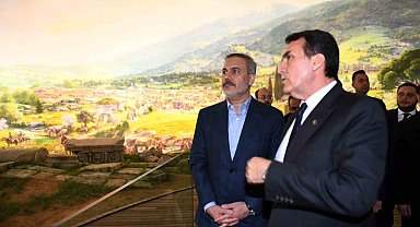 Dışişleri Bakanı Hakan Fidan Panorama 1326'yı gezdi