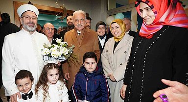 Diyanet İşleri Başkanı Erbaş: "Gençlerimizin huzur bulduğu yer camiler olmalı"