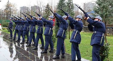 Diyarbakır'da 18 Mart kahramanları tüfek atışıyla anıldı