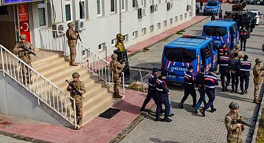 Diyarbakır'da terör örgütü DEAŞ'a operasyon: 3 gözlatı