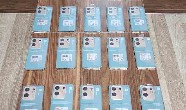 Dörtyol'da gümrük kaçağı 20 telefon ele geçirildi