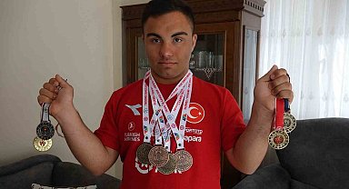 Down sendromlu lise öğrencisi Abdullah İnan'dan önemli başarı