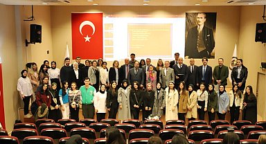 DPÜ'de "Edebiyatımızın Zarif Kalemleri Kadın Şairler" başlıklı panel