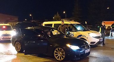 Dur ihtarına uymayan sürücü kapana kısıldı