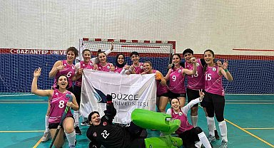 Düzce Üniversitesi kadın hokey takımından başarılı sonuç