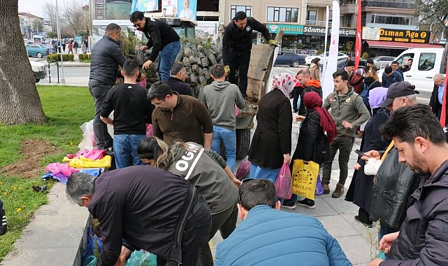Düzce'de 10 bin fidan ücretsiz dağıtıldı