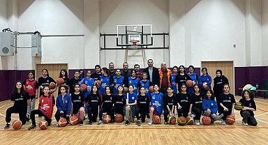Düzce'de yetenekli ve gelişim vaat eden sporcu adaylarına basketbol eğitimi