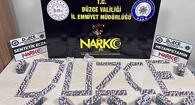 Düzce'ye uyuşturucu getirirken yakalandılar