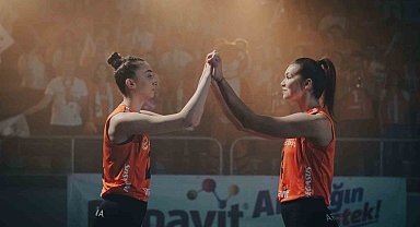 Eczacıbaşılı sporculardan 'Başaracaksa Başaracak' reklam filmi