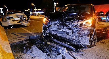 Edirne'de iki otomobil çarpıştı: 2 yaralı