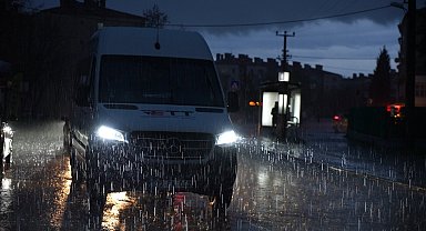 Edirne'de sağanak ve dolu etkili oldu