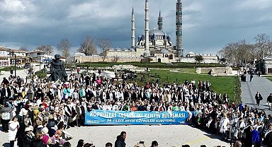 Edirne'ye 2 bin kadın aynı anda ayak bastı