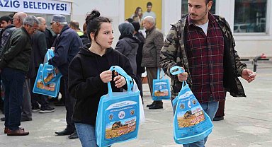 Elazığ Belediyesinden can dostlara 10 ton mama ve kuş yemi desteği