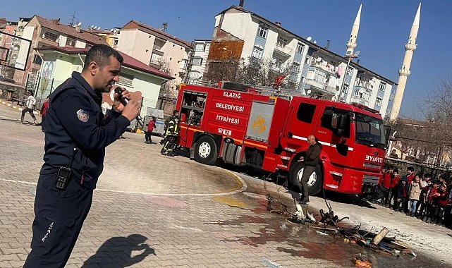 Elazığ'da minik öğrencilere itfaiye eğitimi
