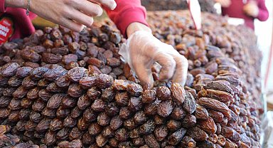 Eminönü'nde Ramazan alışverişi başladı