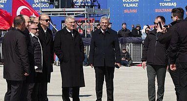 Emniyet Genel Müdürü Erol Ayyıldız miting alanınca incelemelerde bulundu