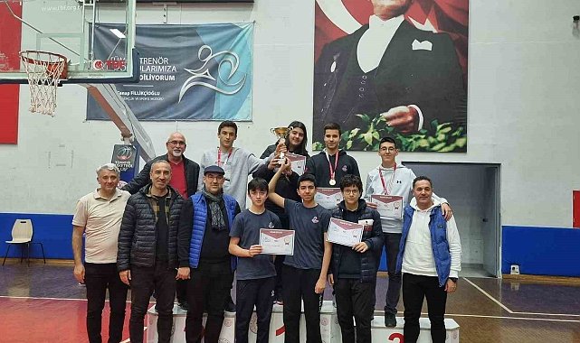 En iyi hamleyi yapan Aydın Lisesi il birincisi oldu