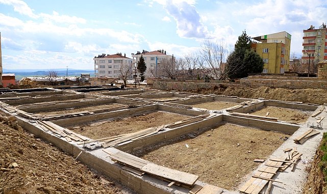 Ergani'de 720 metrekarelik kalıcı semt pazarının yapımına başlandı