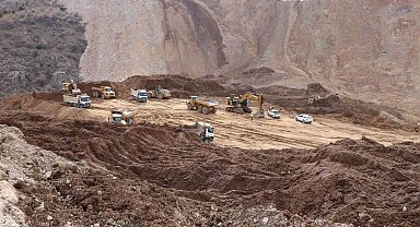 Erzincan İliç'teki maden ocağında toprak kaymasına ait yeni görüntü ortaya çıktı