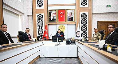 Erzurum Valisi'nden dilenci uyarısı: "İhtiyacı olan bizlere gelsin"