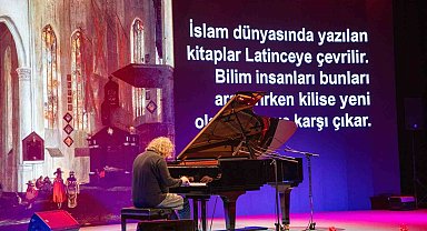 Esenler'de "Uzayın Derinliklerine Yolculuklar" piyano resitali büyük beğeni topladı