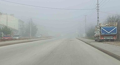 Eskişehir'de etkili olan sis görüş mesafesini azalttı
