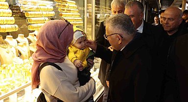 Esnafla buluşan Büyükkılıç: "Durmak yok, koşmaya devam"
