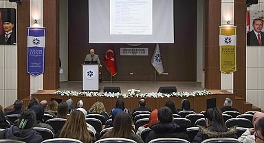 ETÜ'de kadın sağlık yöneticileri paneli düzenlendi