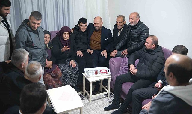 Evi yanan aileye yardım eli