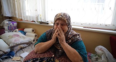 Evinde oy kullanan kanser hastası yaşlı kadın gözyaşları içinde devlette teşekkür etti
