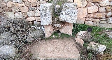 Evinin bahçesinde kaçak kazı yapan şahıs yakalandı