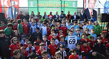 Eyüpsultan'da yapımı tamamlanan 'Göktürk Spor Sahası ve tesisleri' futbol tutkunlarıyla buluştu