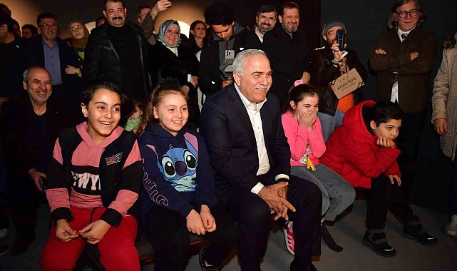Fatih'te Karagöz sergisi açıldı