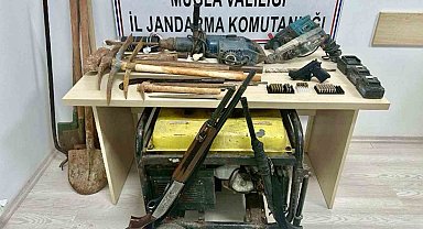 Fethiye'de kaçak kazı operasyonu