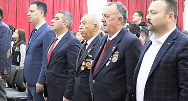 Gaziler, vatan ve kahramanlık buluşmalarında öğrencilerle bir araya geldi