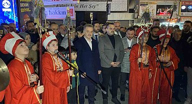 Gaziosmanpaşalılar Çanakkale Zaferini kutladı