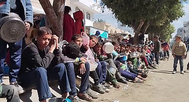 Gazze halkının açlık ve susuzlukla mücadelesi sürüyor