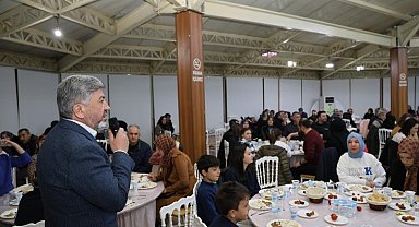 Gediz belediye personeli iftar yemeğinde bir araya geldi