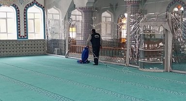 Gediz'de camiler ramazan ayına hazırlanıyor