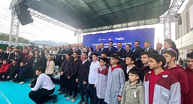 GEKA'nın 84 milyon 258 bin TL destek verdiği 32 projeyi Bakan Kacır törenle açtı