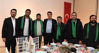 Gençlerden Dündar'a destek sözü