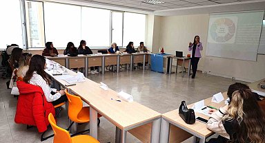 GİBTÜ'de "İş Kulübü Eğitimi" düzenlendi