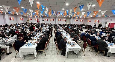Hacılar iftar sofrasında buluştu