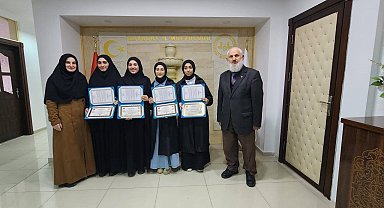 Hafızlık eğitimini tamamlayan öğrencilere belgeleri verildi