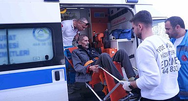 Hastaneden ambulansla oy vermeye gitti