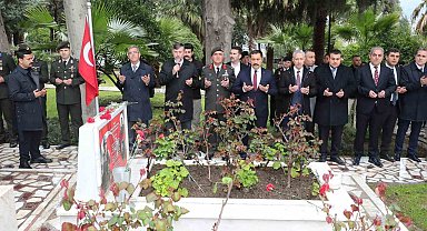 Hatay şehitliğinde hüzün
