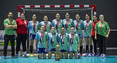 Hentbol Kadınlar 2. Ligi'nde Kepez Belediyesi Spor Kulübü şampiyon oldu
